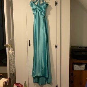 Cache evening/prom gown size 8 satin